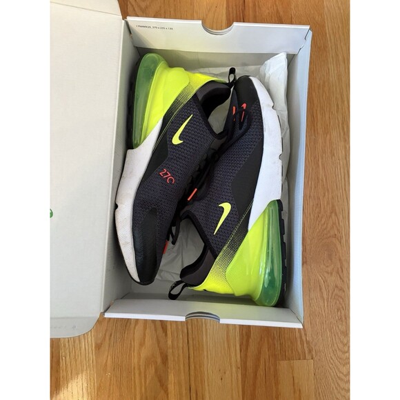 Nike Air Max 270 Retro Future Mens Size 13 Black Neon Running Shoes Aq9164-005 - Picture 2 of 8